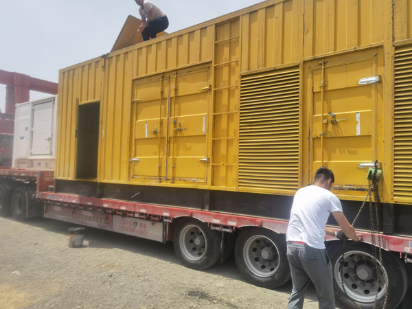 和布克赛尔除了负载情况和发动机维护,还有哪些因素会影响 200kw 柴油发电机的油耗?
