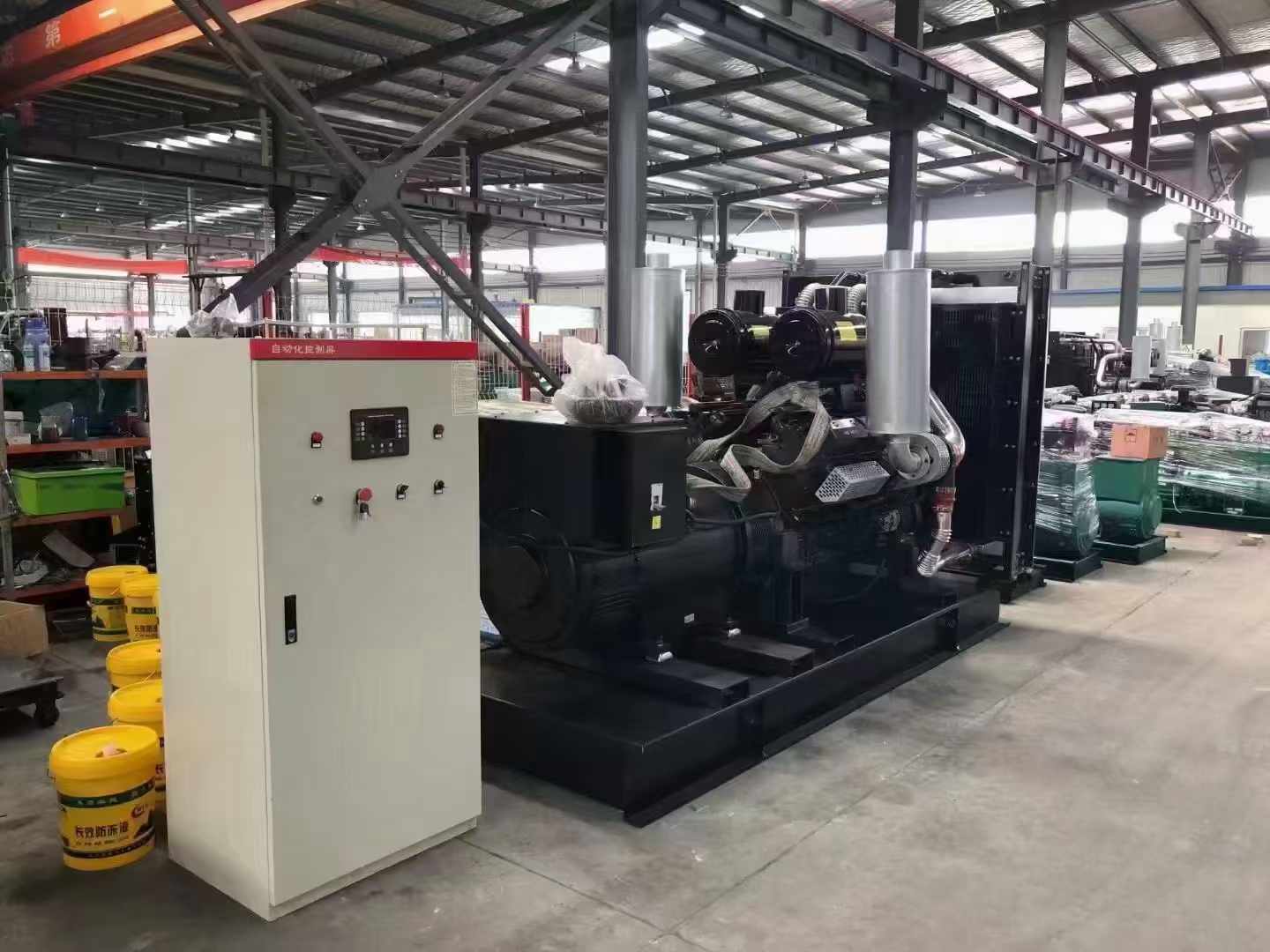 和布克赛尔柴油发电机运行时的噪音和振动水平如何？
